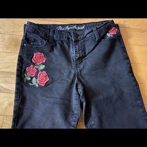 Women’s black jeans